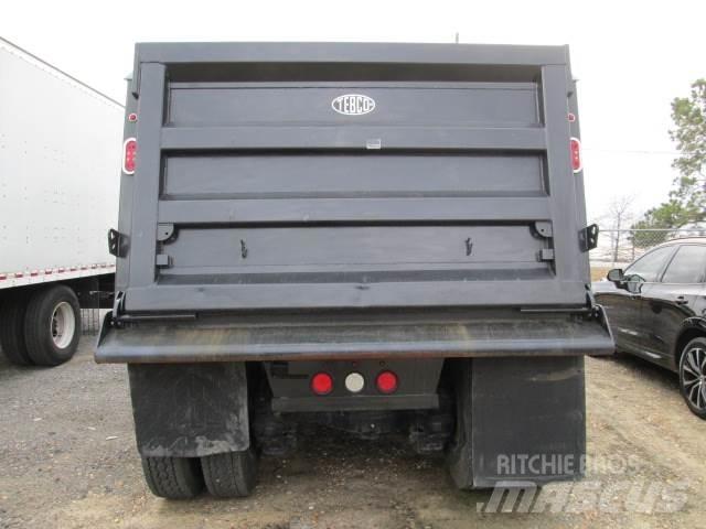 Mack GR64F Camiões basculantes