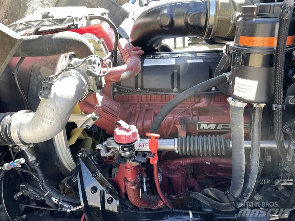 Mack GR64F Camiões Ampliroll