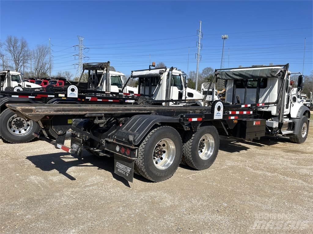 Mack GR64F Camiões Ampliroll