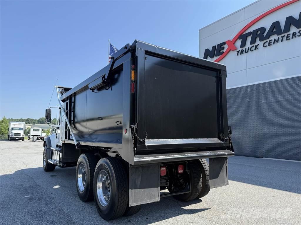Mack GR64F Camiões basculantes