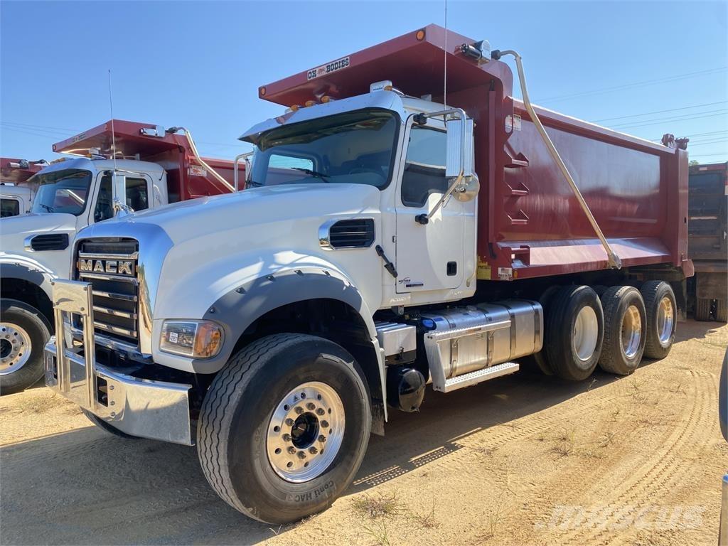 Mack GR64F Camiões basculantes