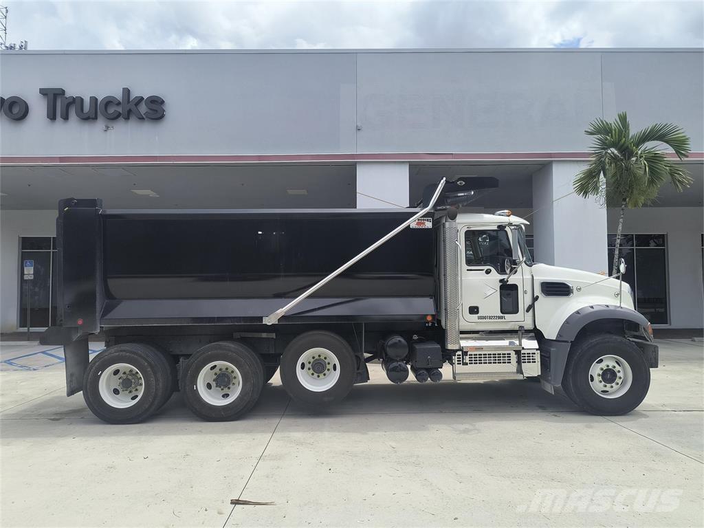 Mack GR64FR Camiões basculantes