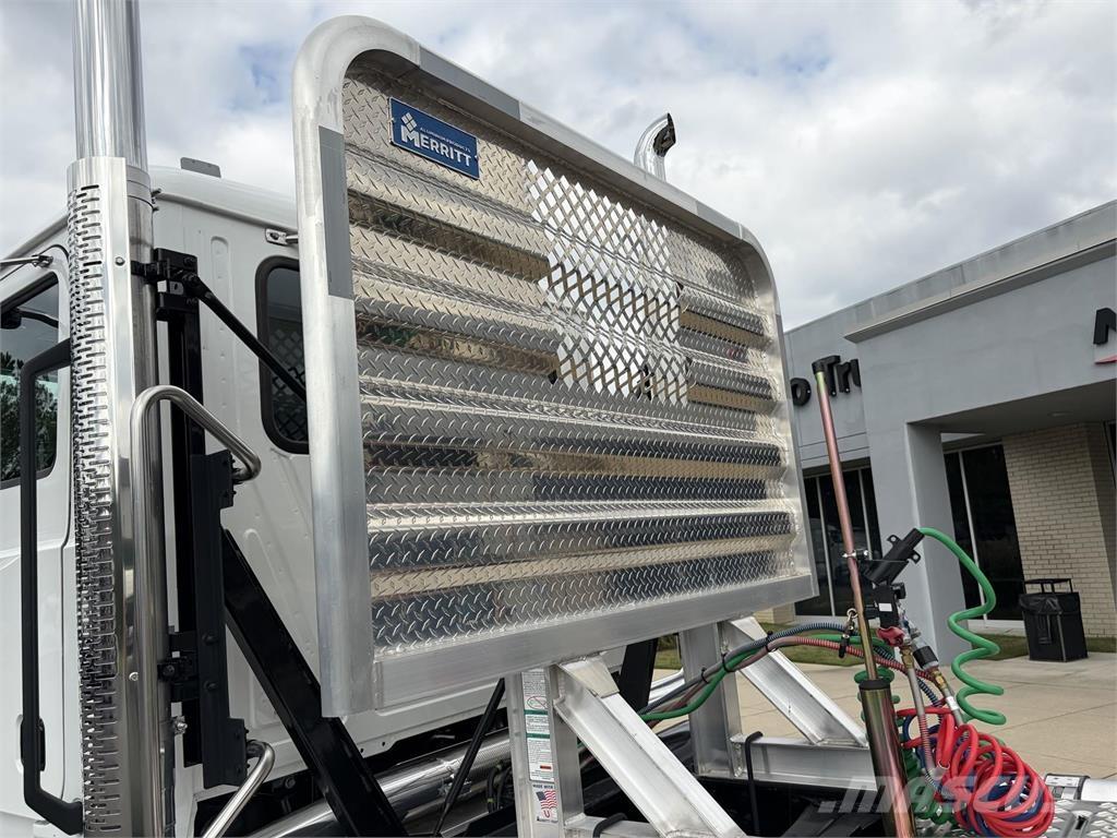 Mack GR64FT Cavalos Mecânicos