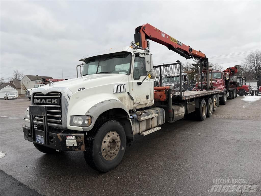 Mack GU700 Camiões de chassis e cabine