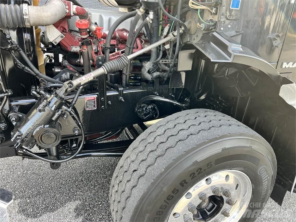 Mack GU813 Outros Camiões
