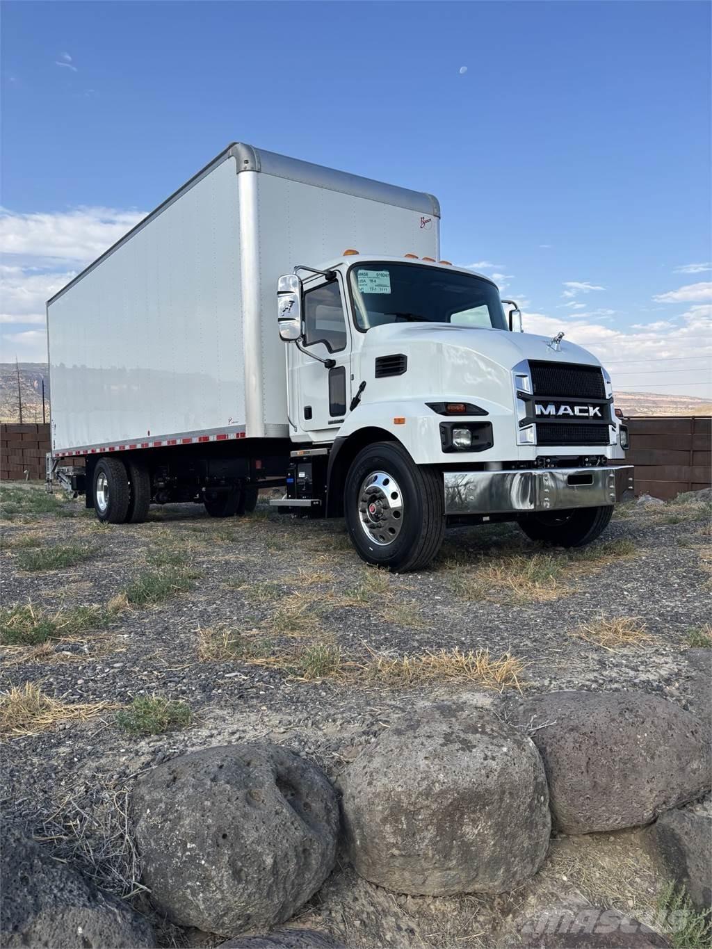 Mack MD6 42R Camiões de chassis e cabine