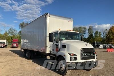 Mack MD642 Caminhões de caixa fechada