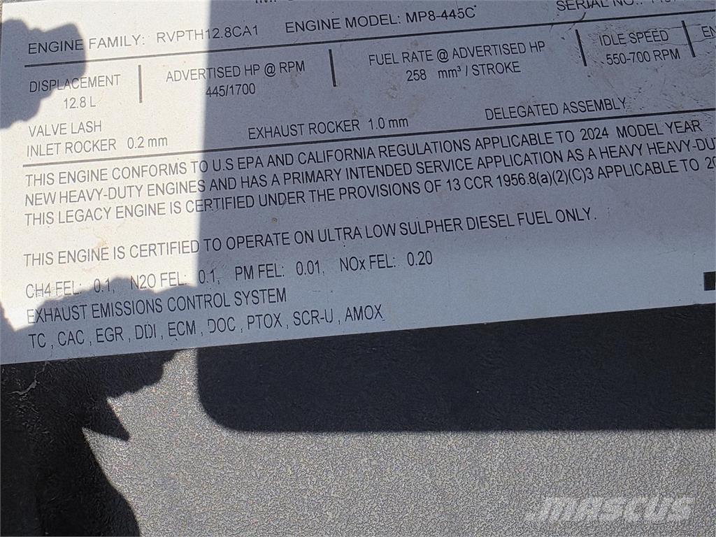 Mack PI64T Cavalos Mecânicos