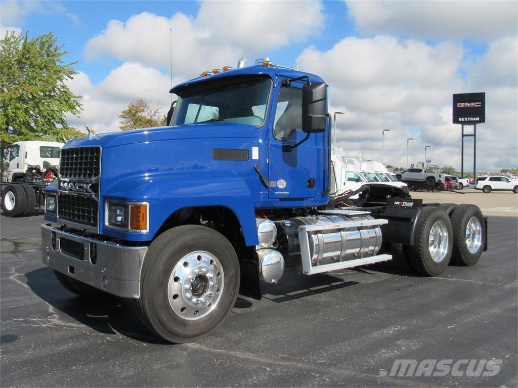 Mack PI64T Cavalos Mecânicos