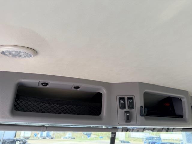 Mack PI64T Cavalos Mecânicos