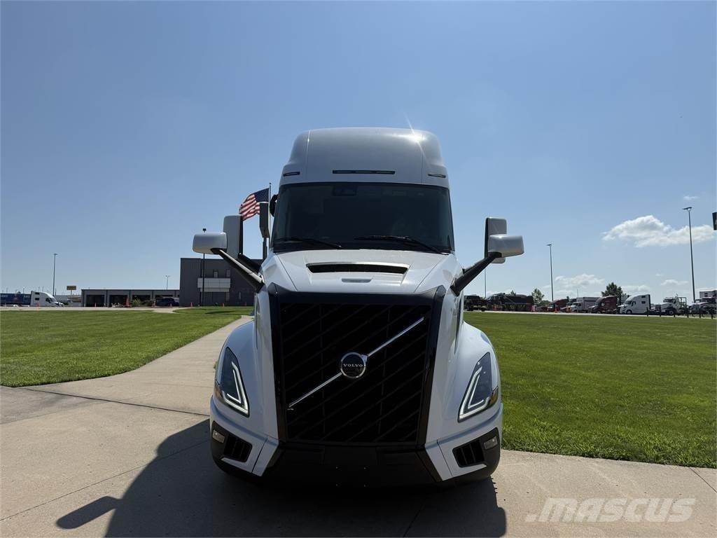Volvo NEW VNL860 Cavalos Mecânicos