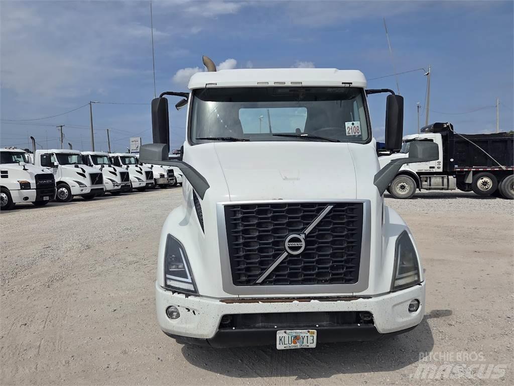 Volvo VNL64T300 Cavalos Mecânicos