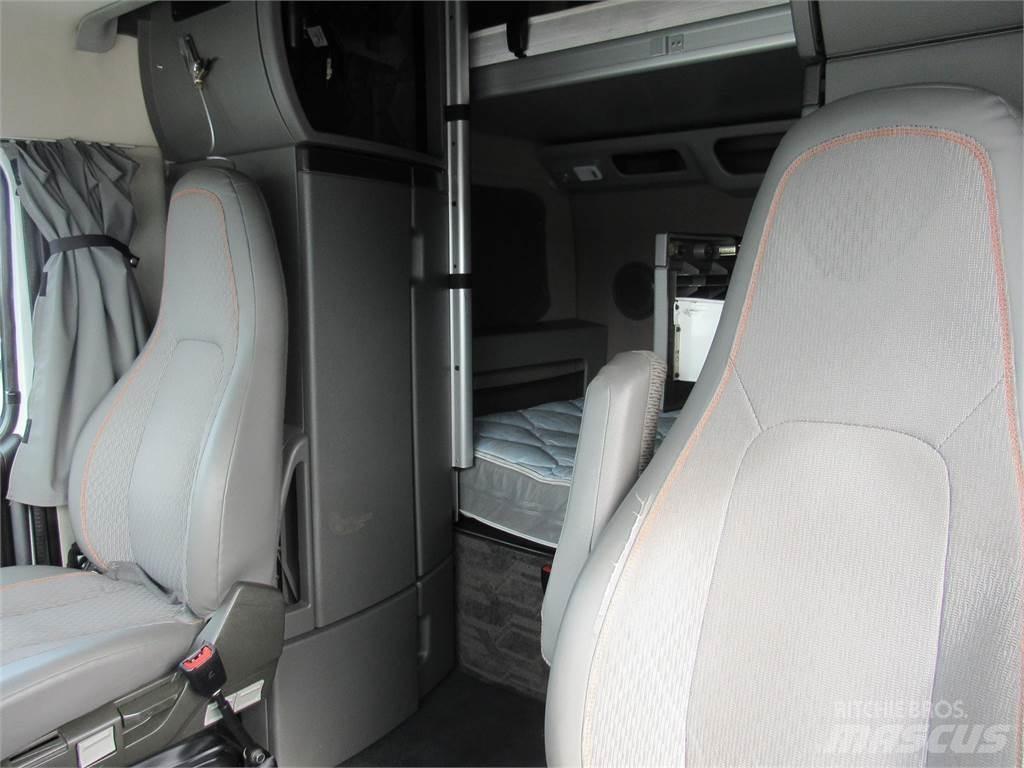 Volvo VNL64T860 Cavalos Mecânicos