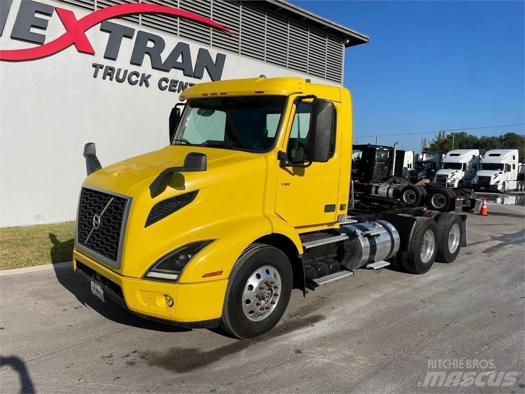 Volvo VNR64T Cavalos Mecânicos