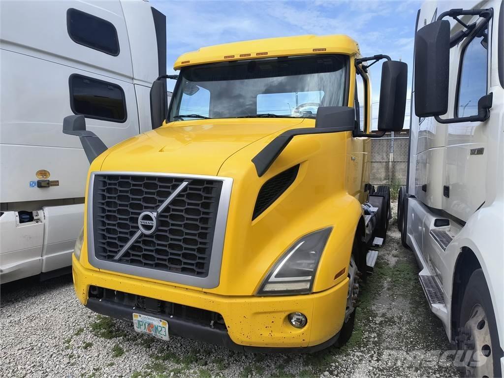 Volvo VNR64T Cavalos Mecânicos