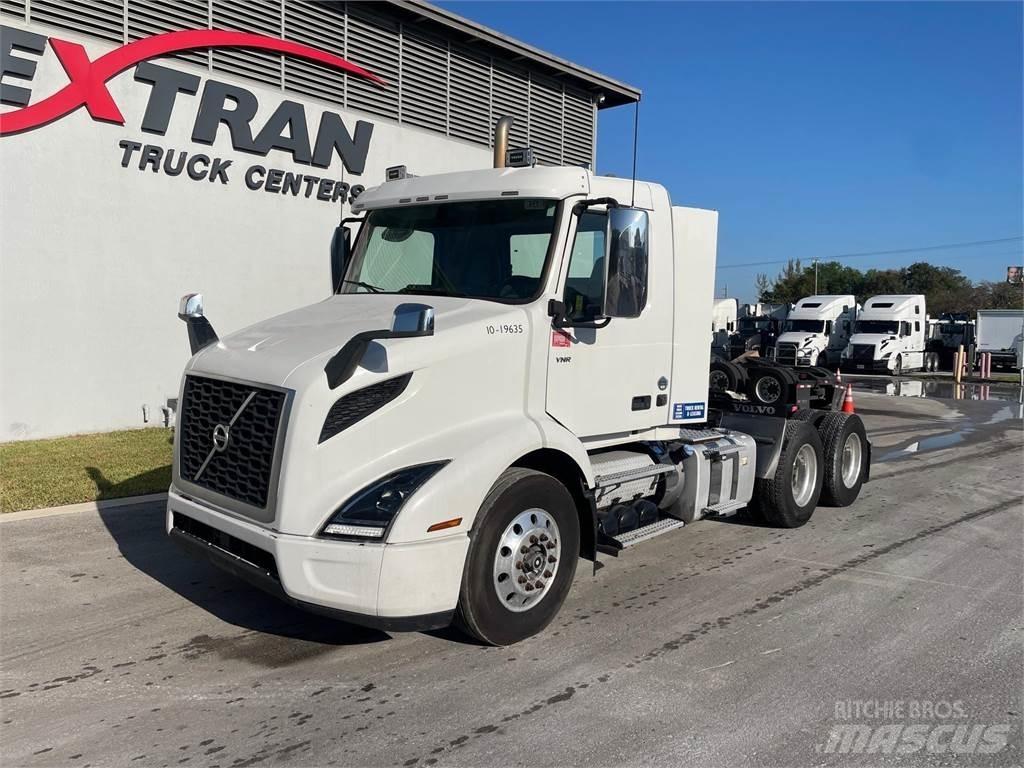 Volvo VNR64T Cavalos Mecânicos