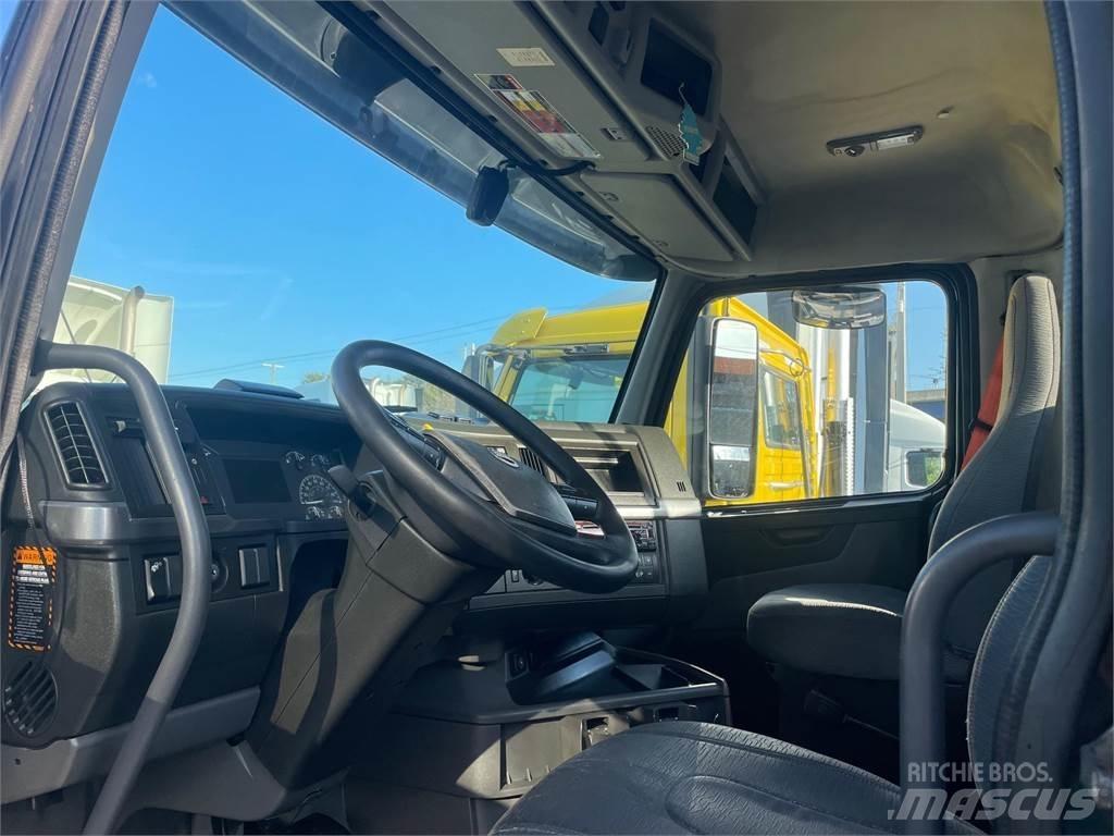 Volvo VNR64T Cavalos Mecânicos