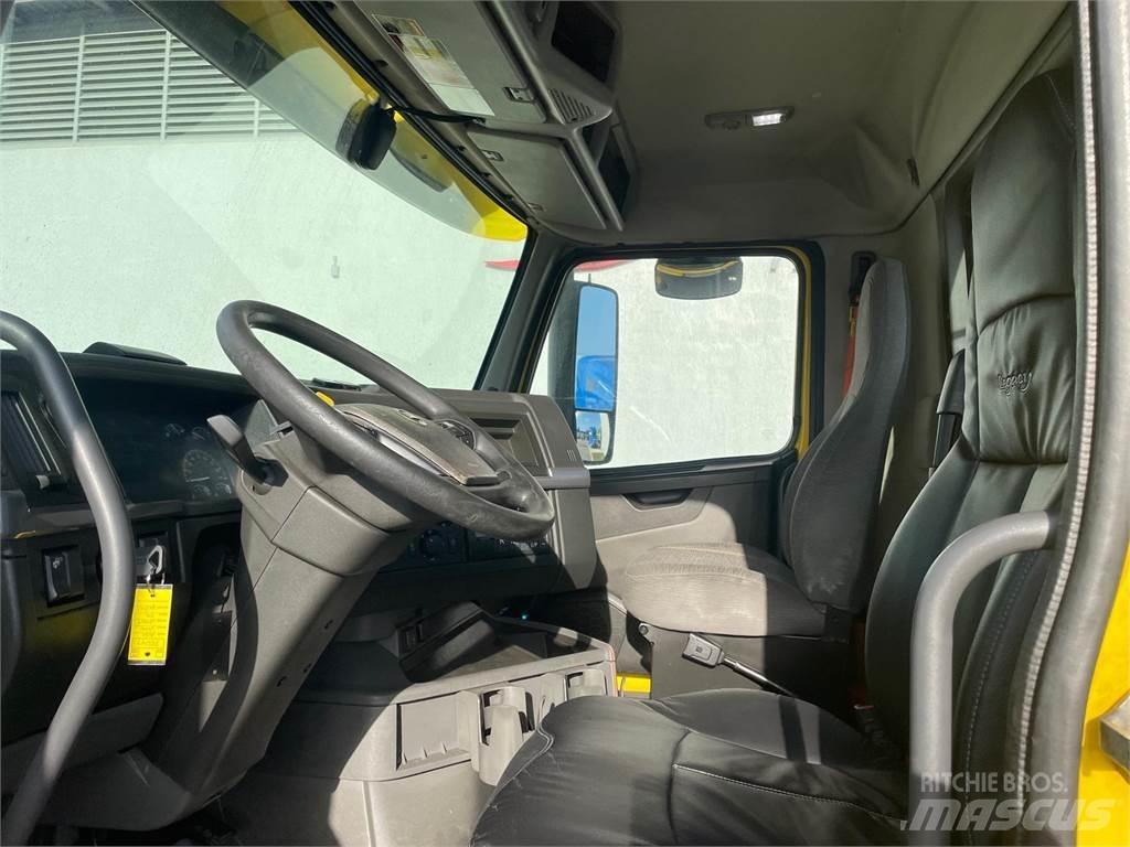 Volvo VNR64T300 Cavalos Mecânicos