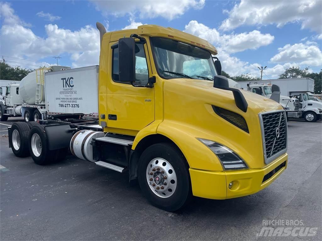 Volvo VNR64T300 Cavalos Mecânicos