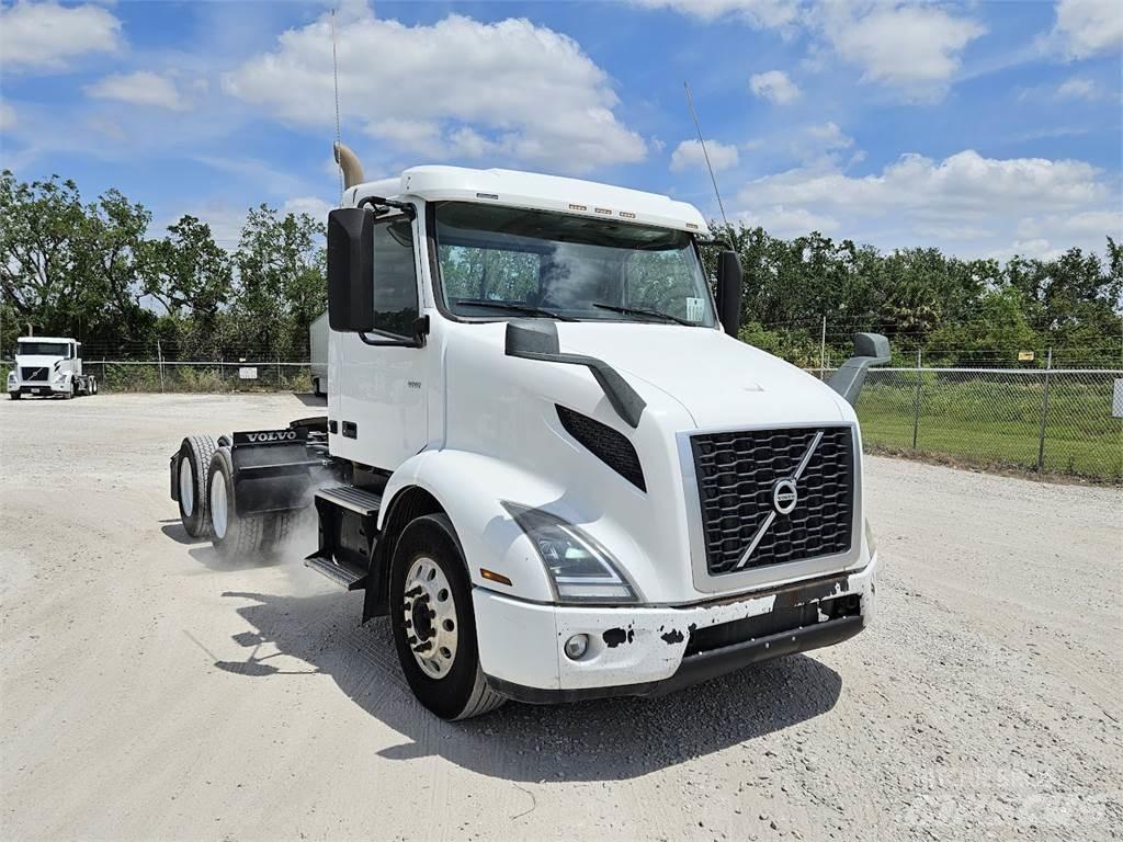 Volvo VNR64T300 Cavalos Mecânicos