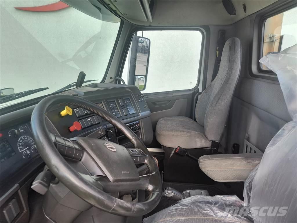 Volvo VNR64T300 Cavalos Mecânicos