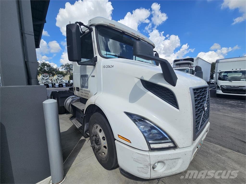 Volvo VNR64T300 Cavalos Mecânicos