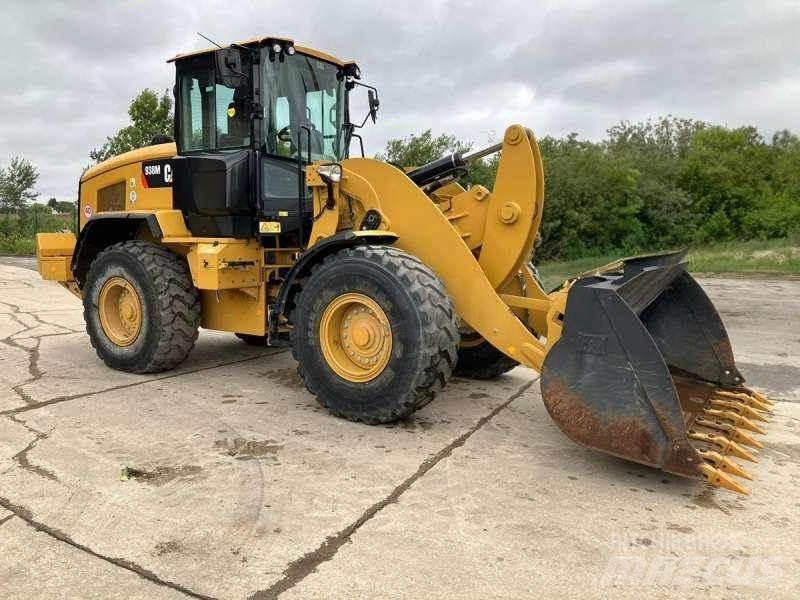 CAT 938M Carregadeiras de rodas