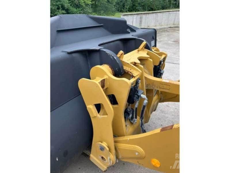CAT 938M Carregadeiras de rodas