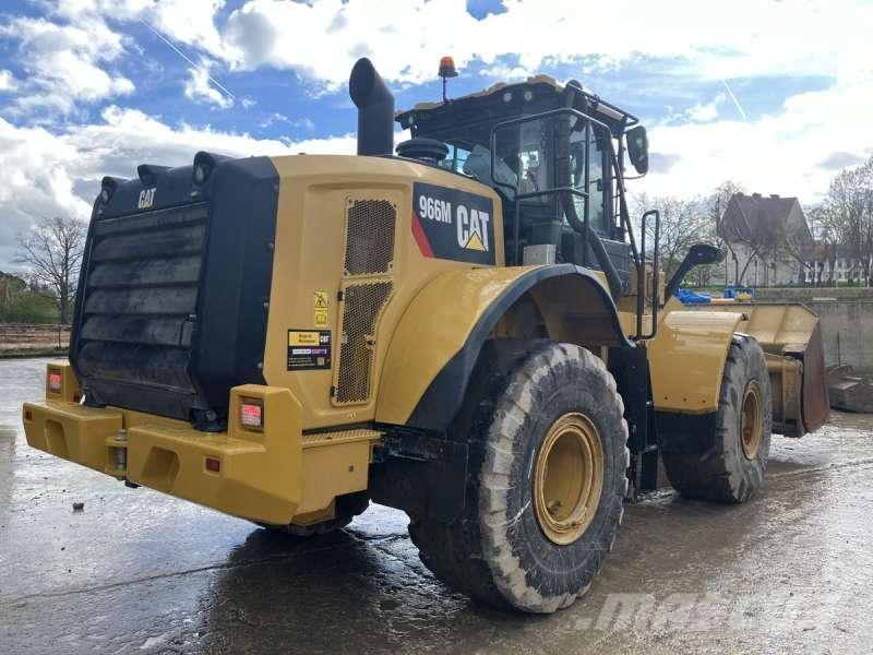 CAT 966M Carregadeiras de rodas