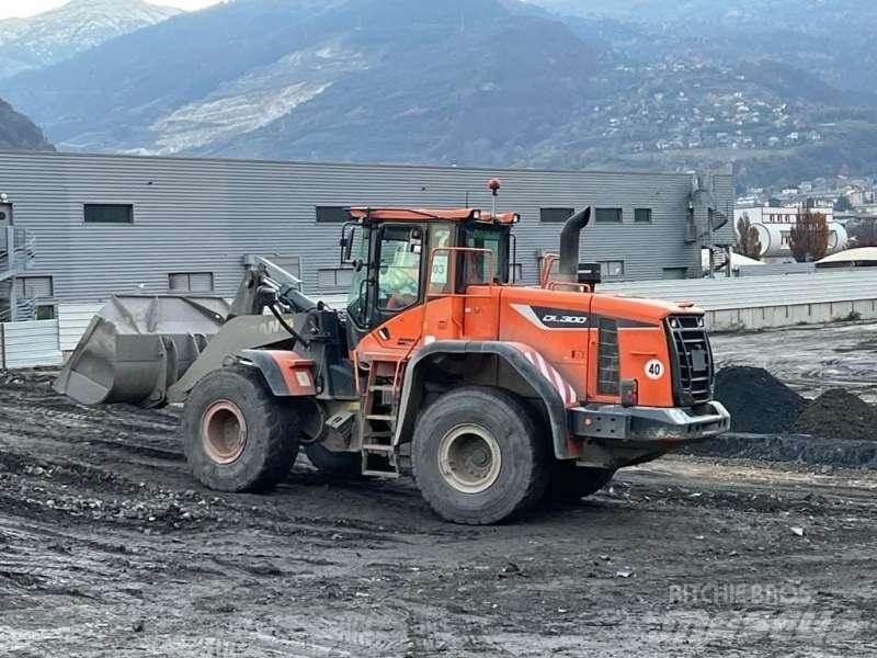 Doosan DL300 Carregadeiras de rodas
