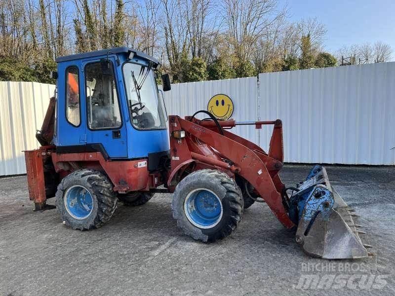 Kubota R520 Retroescavadeiras