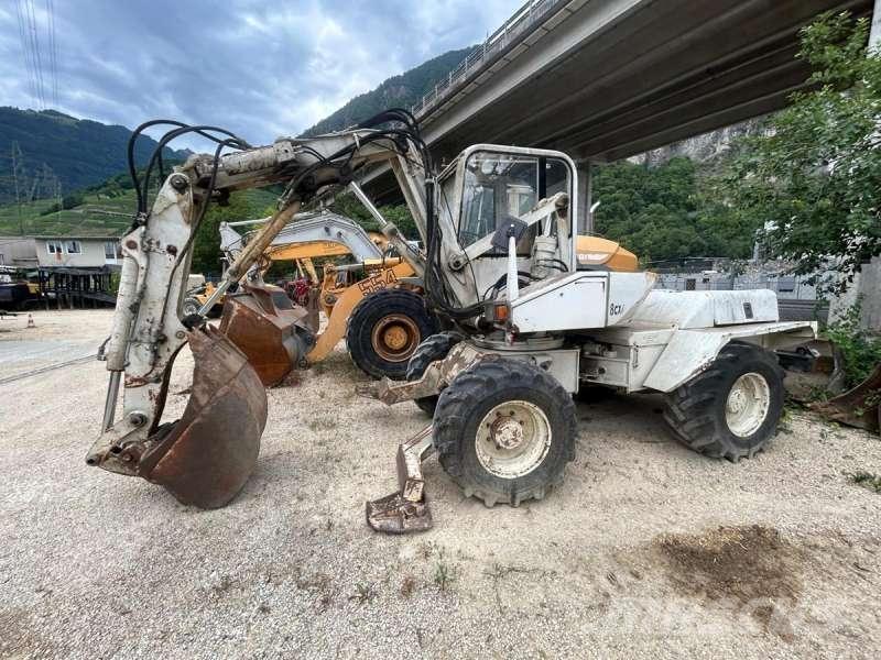 Mecalac 8CXI Escavadoras de rodas