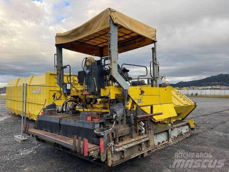 Titan 311S Espalhadoras de asfalto