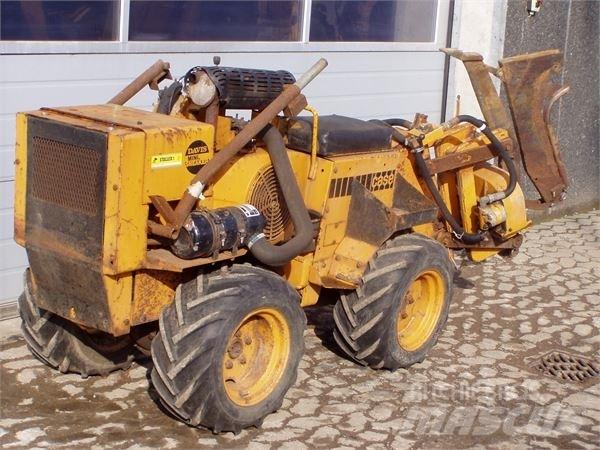 Davis 30+4 Construção - Outros

