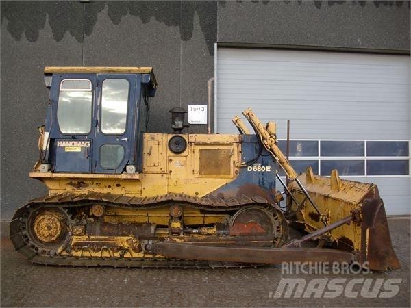 Hanomag D680E Dozers - Tratores rastos