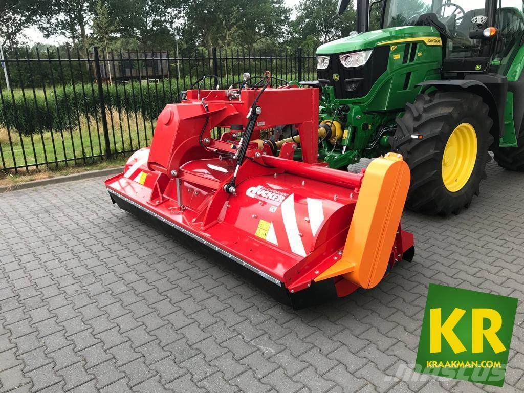 Dücker UM Gadanheiras e cortadores de folhas para pastos