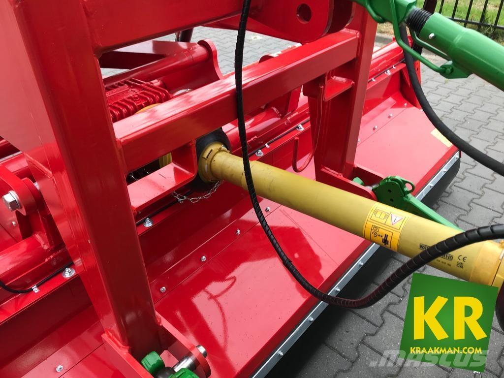 Dücker UM Gadanheiras e cortadores de folhas para pastos