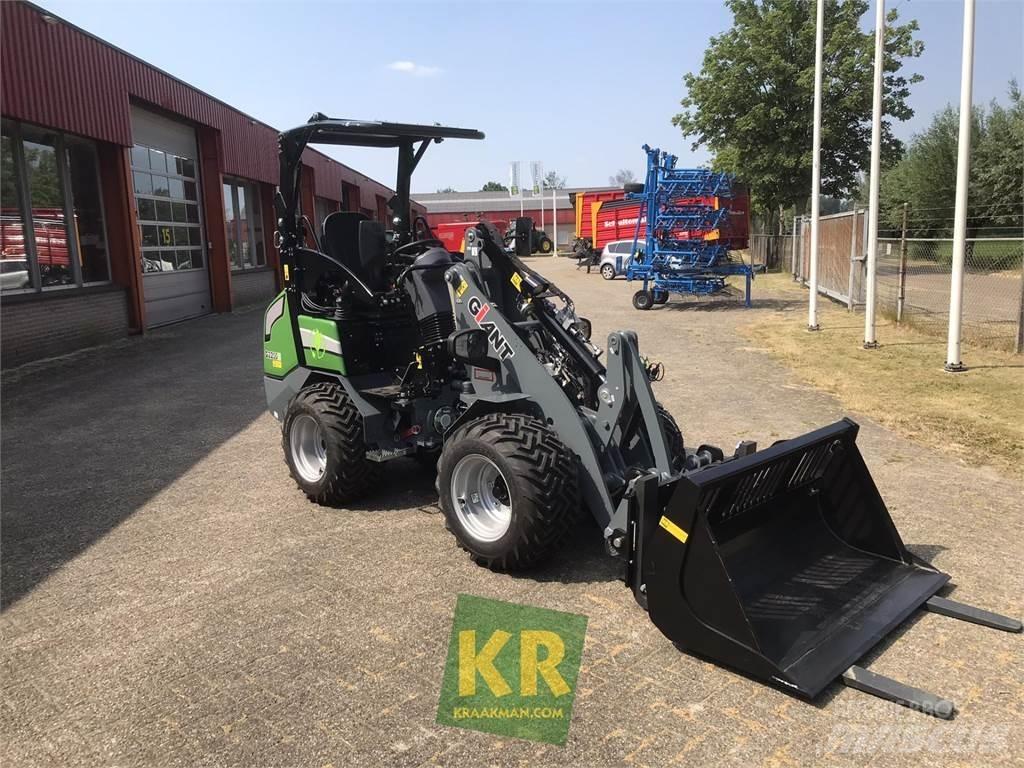 GiANT G2200E Carregadoras frontais e escavadoras