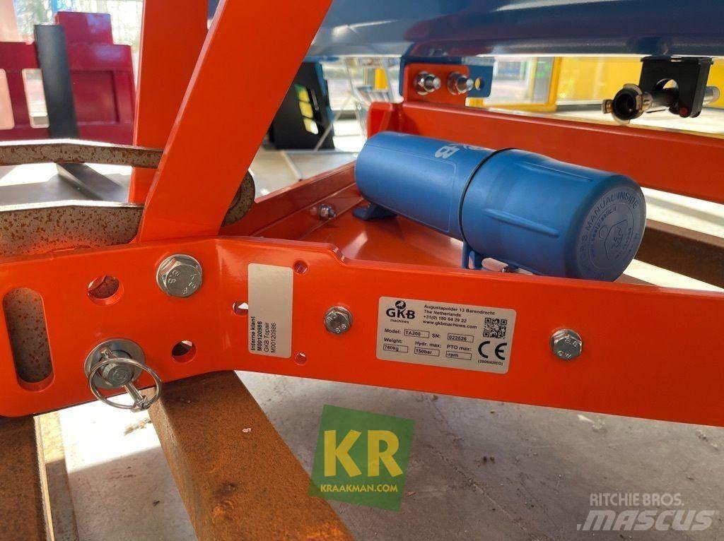  GKB Topair Arejadores e escarificadores relvados