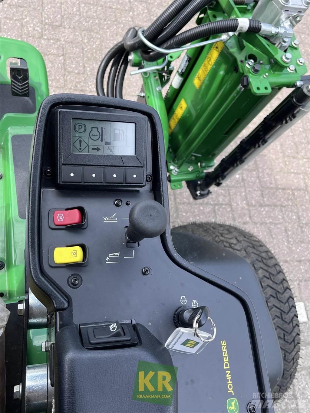 John Deere 8700A Corta-Relvas Greens