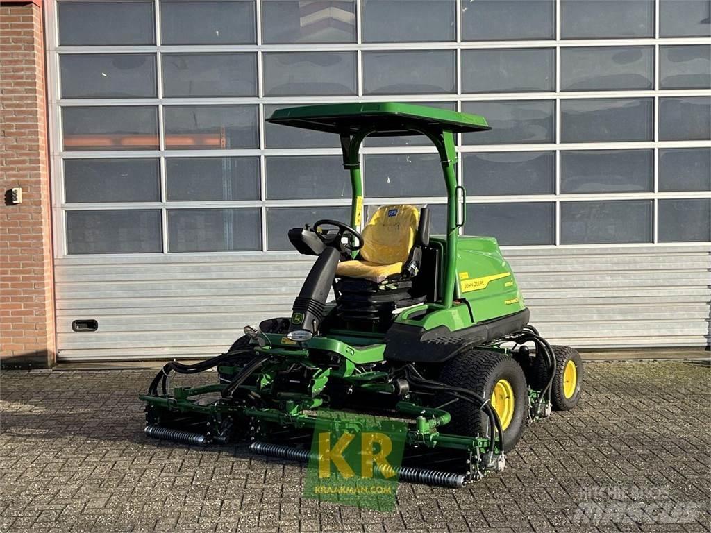 John Deere 8700A Corta-Relvas Greens