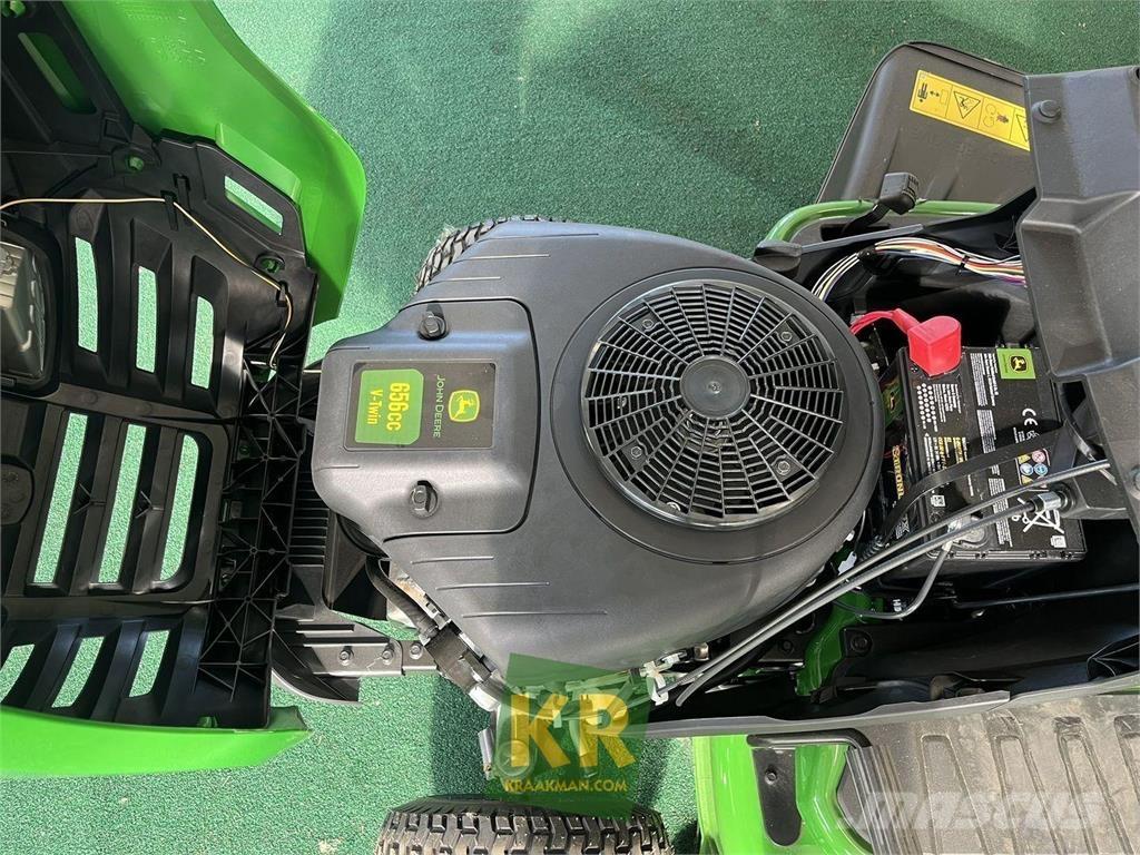 John Deere X127 Corta-Relvas Riders