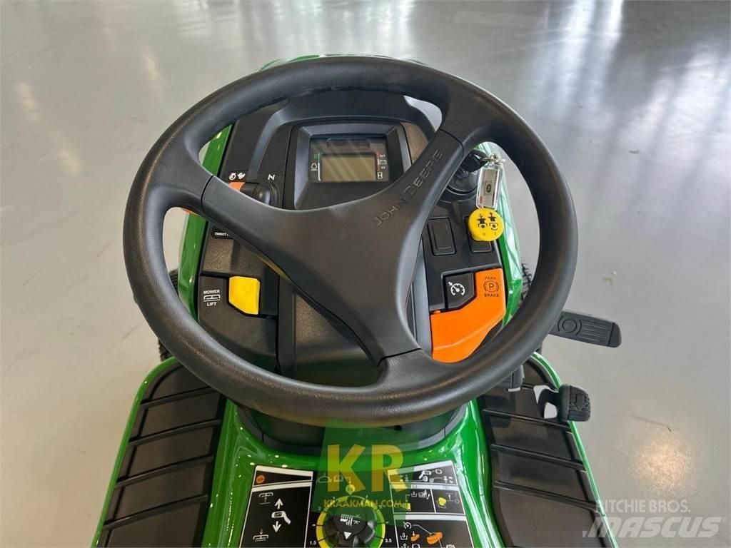 John Deere X380 Corta-Relvas Riders