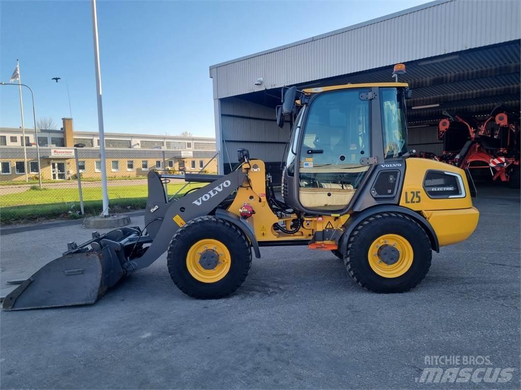 Volvo JL25H Mini carregadoras