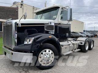 Freightliner 122SD Cavalos Mecânicos