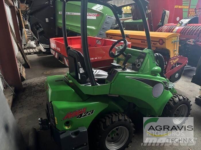 Avant 423 Carregadeiras de rodas