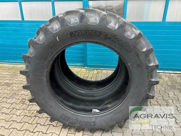 BKT 480/70-R38 Pneus Agrícolas