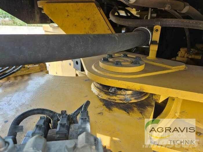 CAT 930 M Carregadeiras de rodas