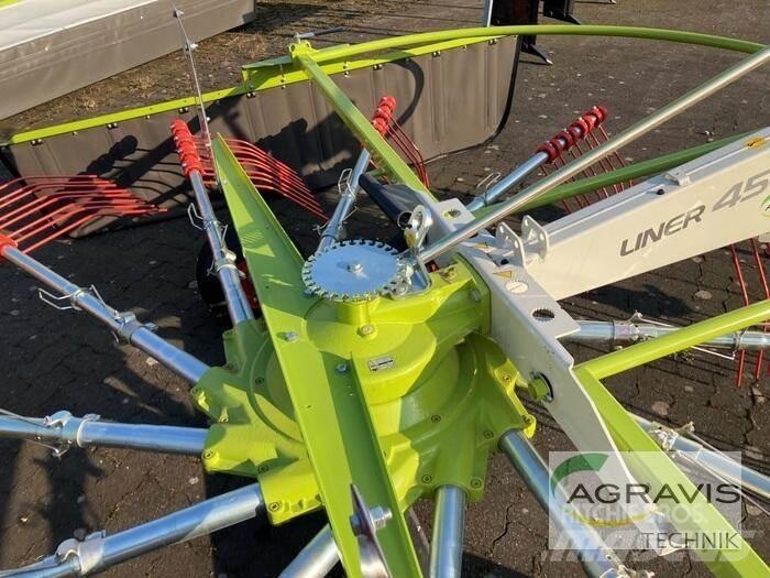 CLAAS LINER 450 Ancinho virador