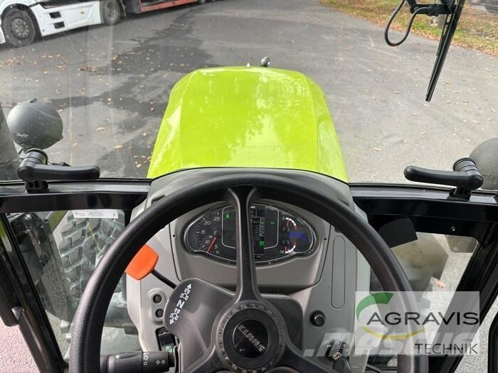 CLAAS NEXOS 240 L Tratores Agrícolas usados